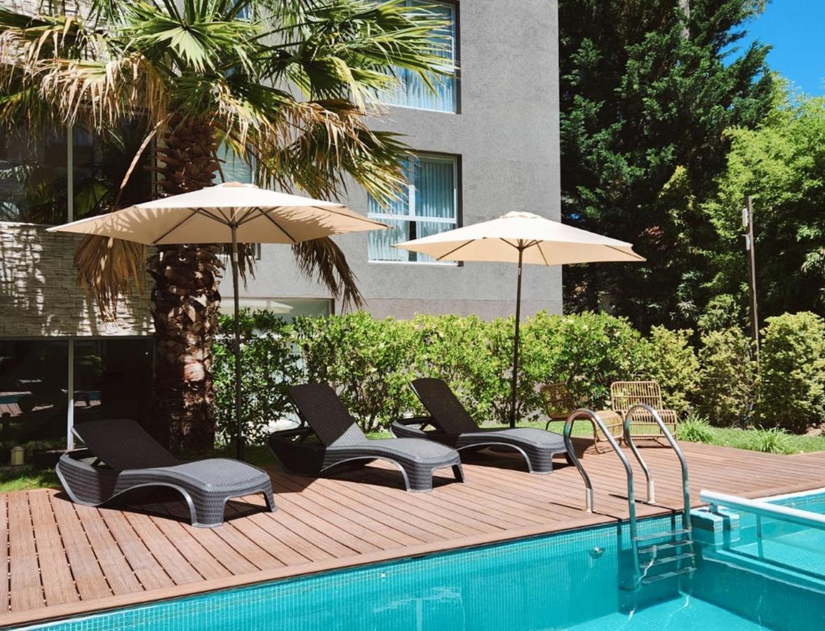 Suite House Карило Екстериор снимка